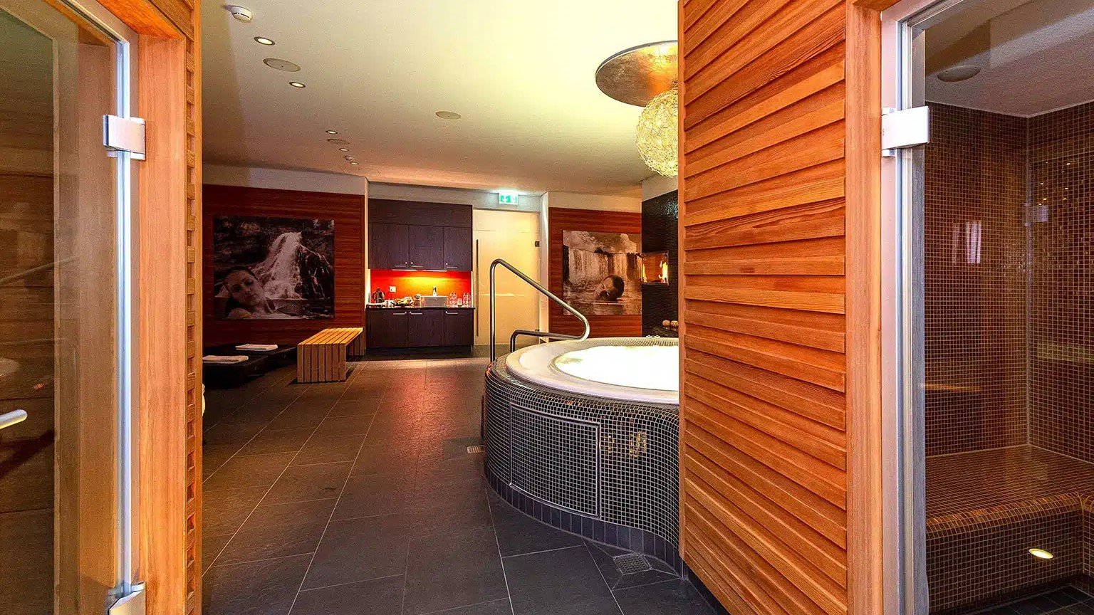 Wellness im PrivatSpa des Freizeitzentrums Säntispark