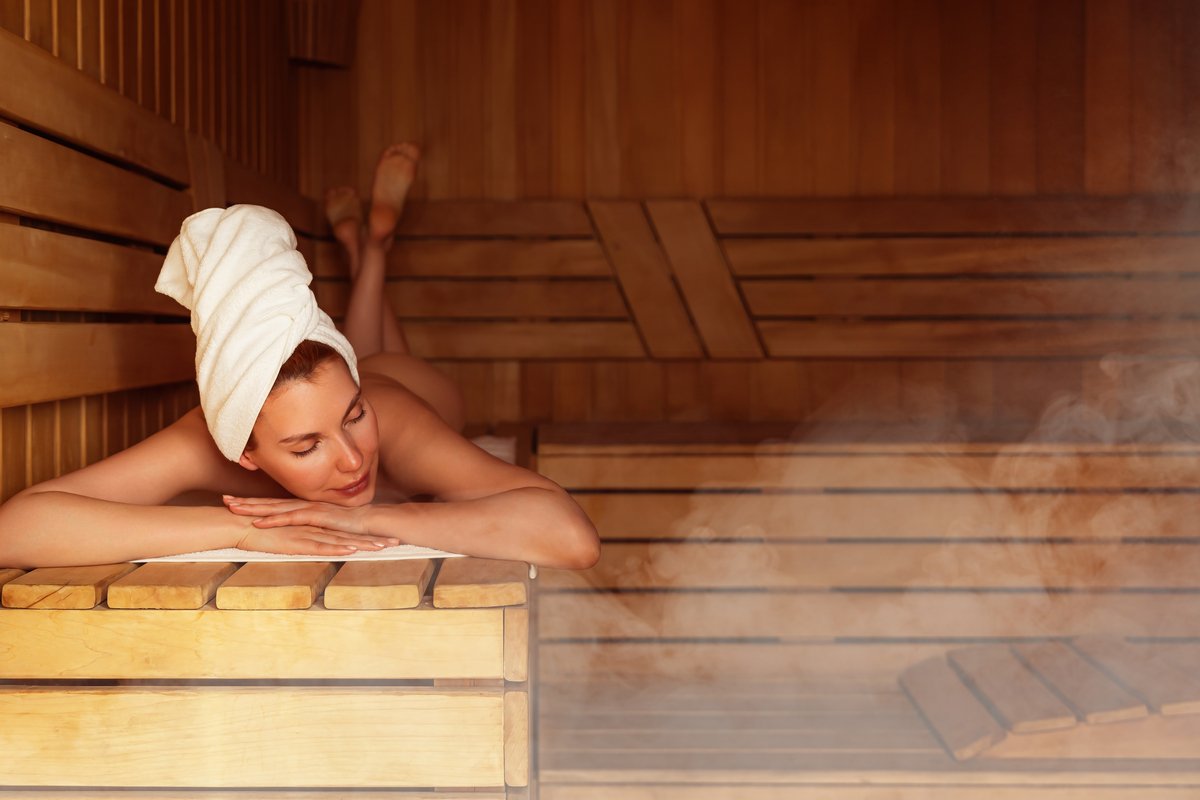 Saunalandschaft im Wellness-Bereich des Swiss Holiday Park in Morschach